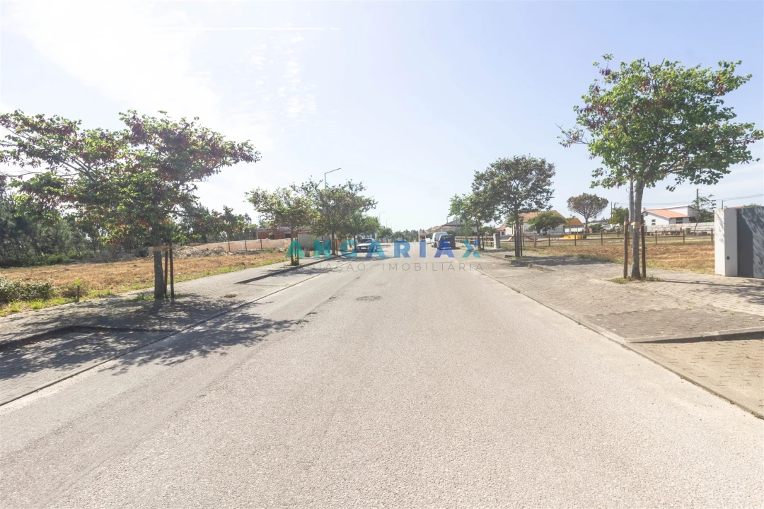 Terreno para Venda em Marinha Grande Foto 1
