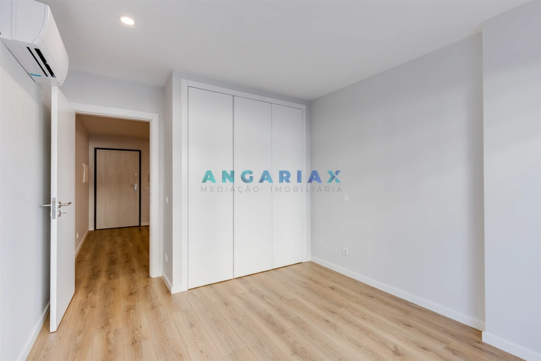 Apartamento T2 para Venda em Marrazes e Barosa Foto 17