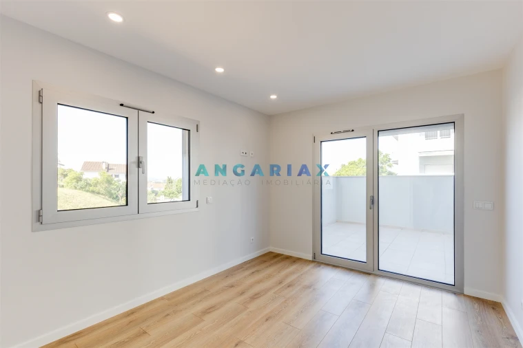 Apartamento T2 para Venda em Marrazes e Barosa Foto 4