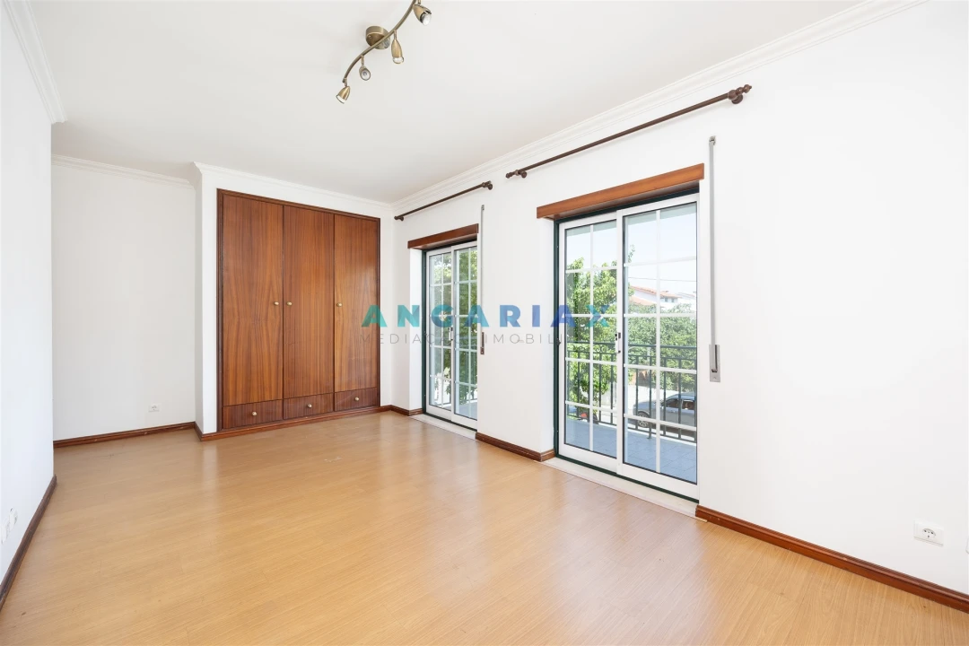 Apartamento T3 para Venda em Leiria, Pousos, Barreira e Cortes Foto 16