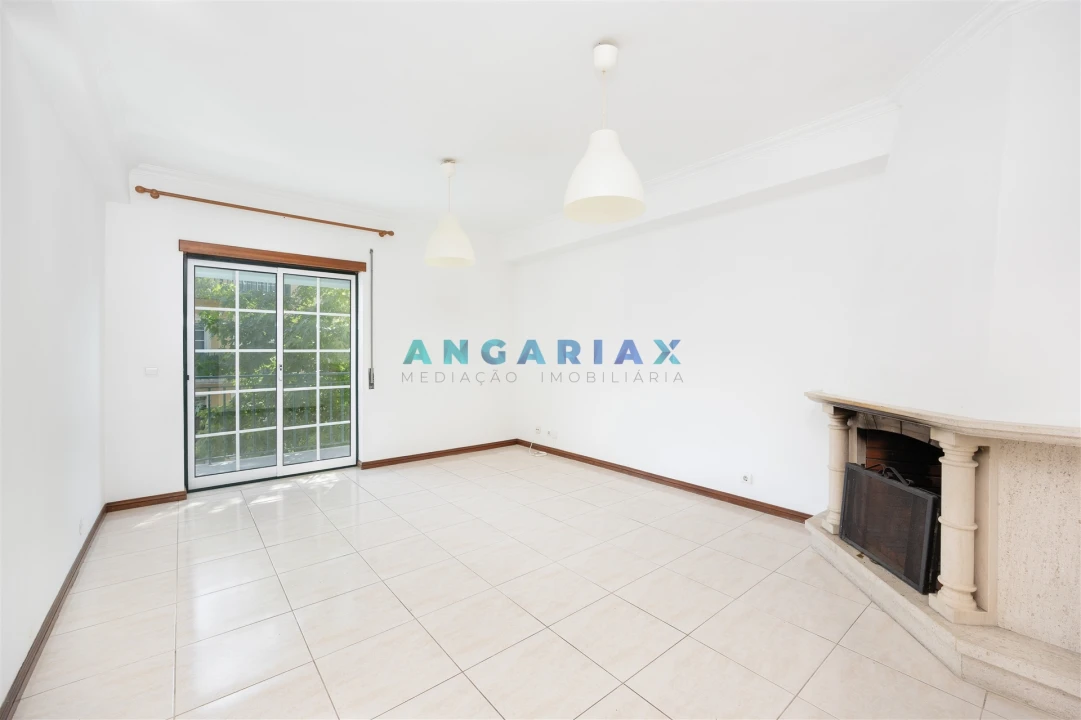 Apartamento T3 para Venda em Leiria, Pousos, Barreira e Cortes Foto 1
