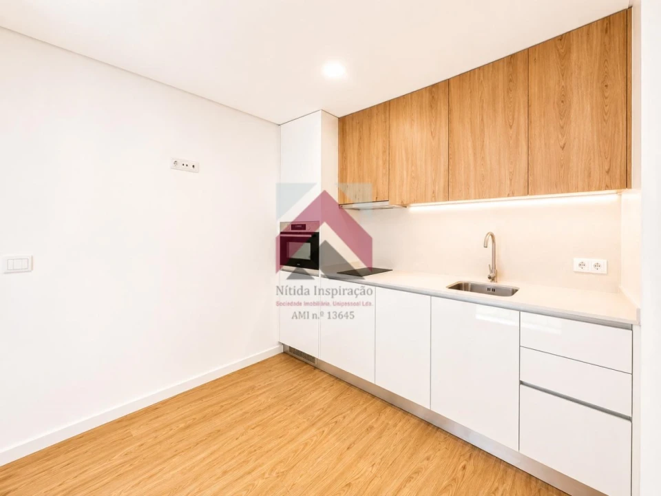 Apartamento T1 para Venda em Glória e Vera Cruz Foto 1