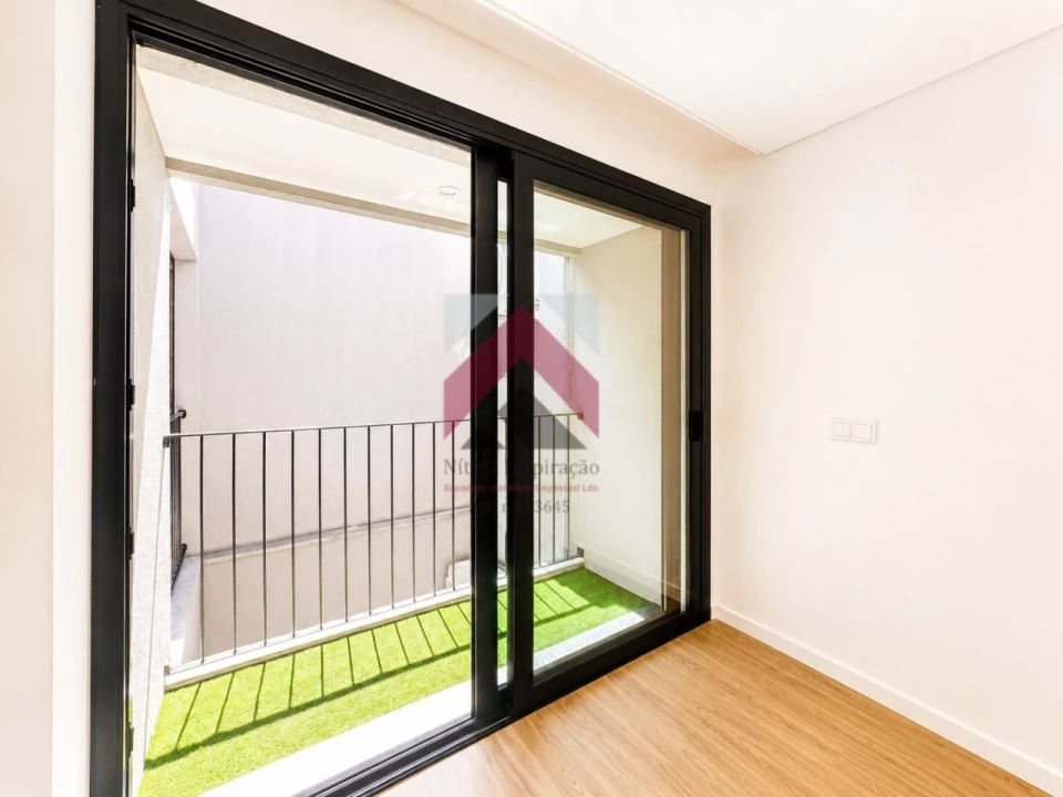 Apartamento T1 para Venda em Glória e Vera Cruz Foto 4