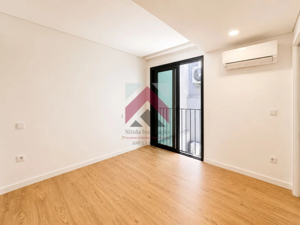 Apartamento T1 para Venda em Glória e Vera Cruz Foto 9