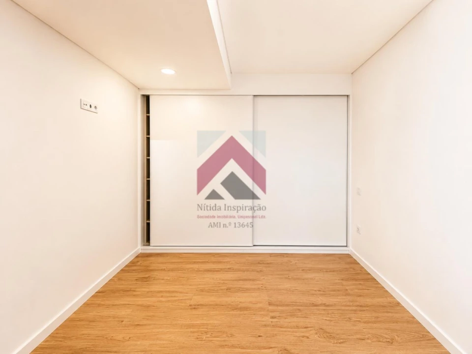 Apartamento T1 para Venda em Glória e Vera Cruz Foto 10