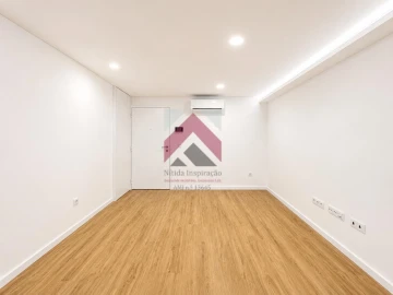 Apartamento T1 para Venda em Glória e Vera Cruz