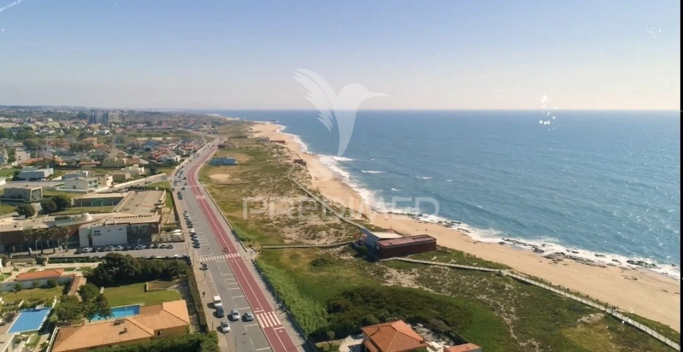 Terreno para Venda em Gulpilhares e Valadares Foto 11