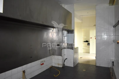 Loja para Arrendamento em Ramalde