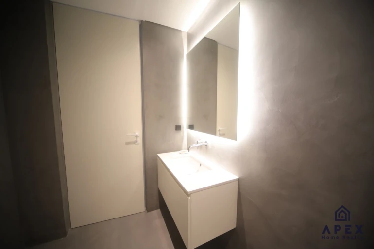 Apartamento T1 para Venda em Santo António Foto 6