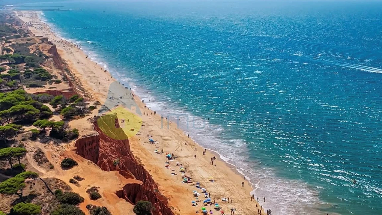 Moradia T5 para Venda em Albufeira e Olhos de Água Foto 29