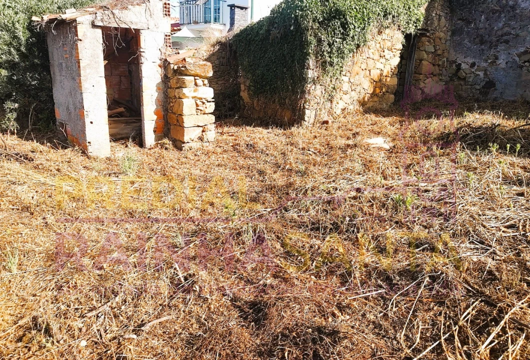 Moradia T2 para Venda em Ceira Foto 16