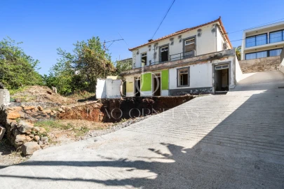 Moradia T4 para Venda em Funchal (Santa Maria Maior)