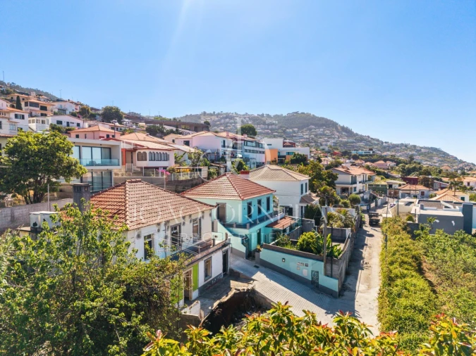 Moradia T4 para Venda em Funchal (Santa Maria Maior) Foto 33
