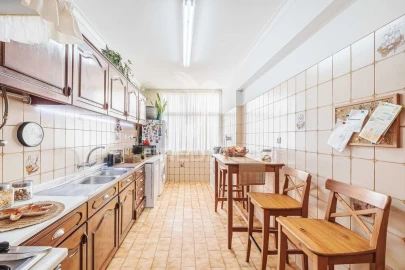 Apartamento T3 para Venda em Massamá e Monte Abraão