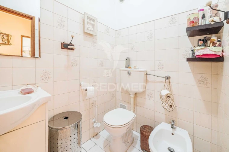 Apartamento T3 para Venda em Massamá e Monte Abraão Foto 16
