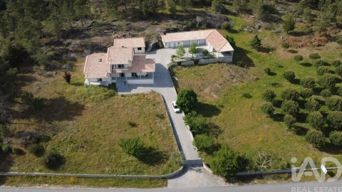 Quinta T5 para Venda em Figueiro da Granja