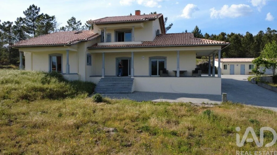 Quinta T5 para Venda em Figueiro da Granja Foto 5