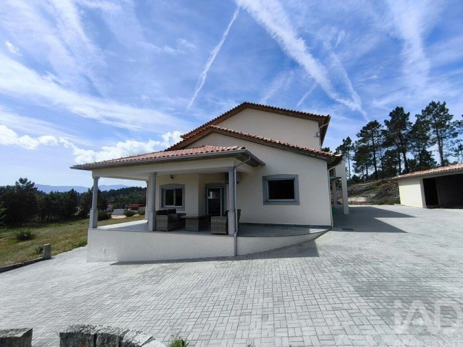 Quinta T5 para Venda em Figueiro da Granja Foto 7