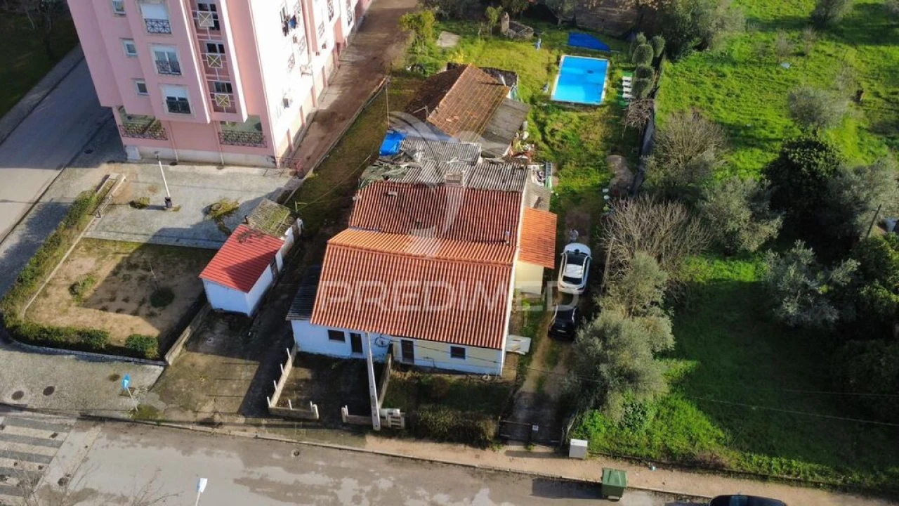 Moradia para Venda em Além da Ribeira e Pedreira Foto 1