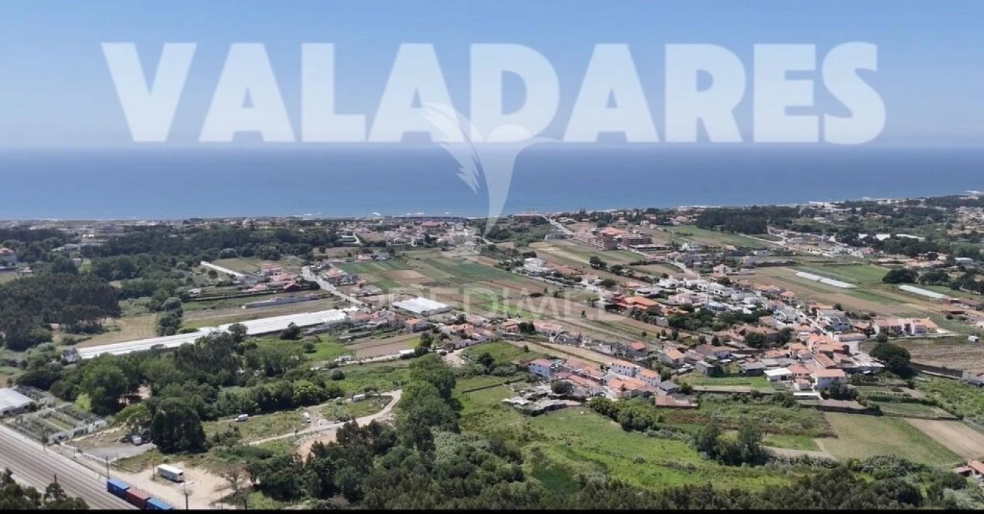 Terreno para Venda em Gulpilhares e Valadares Foto 1