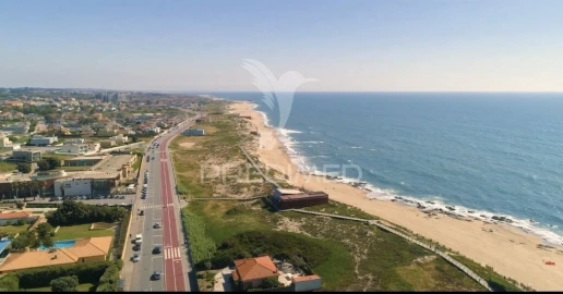 Terreno para Venda em Gulpilhares e Valadares
