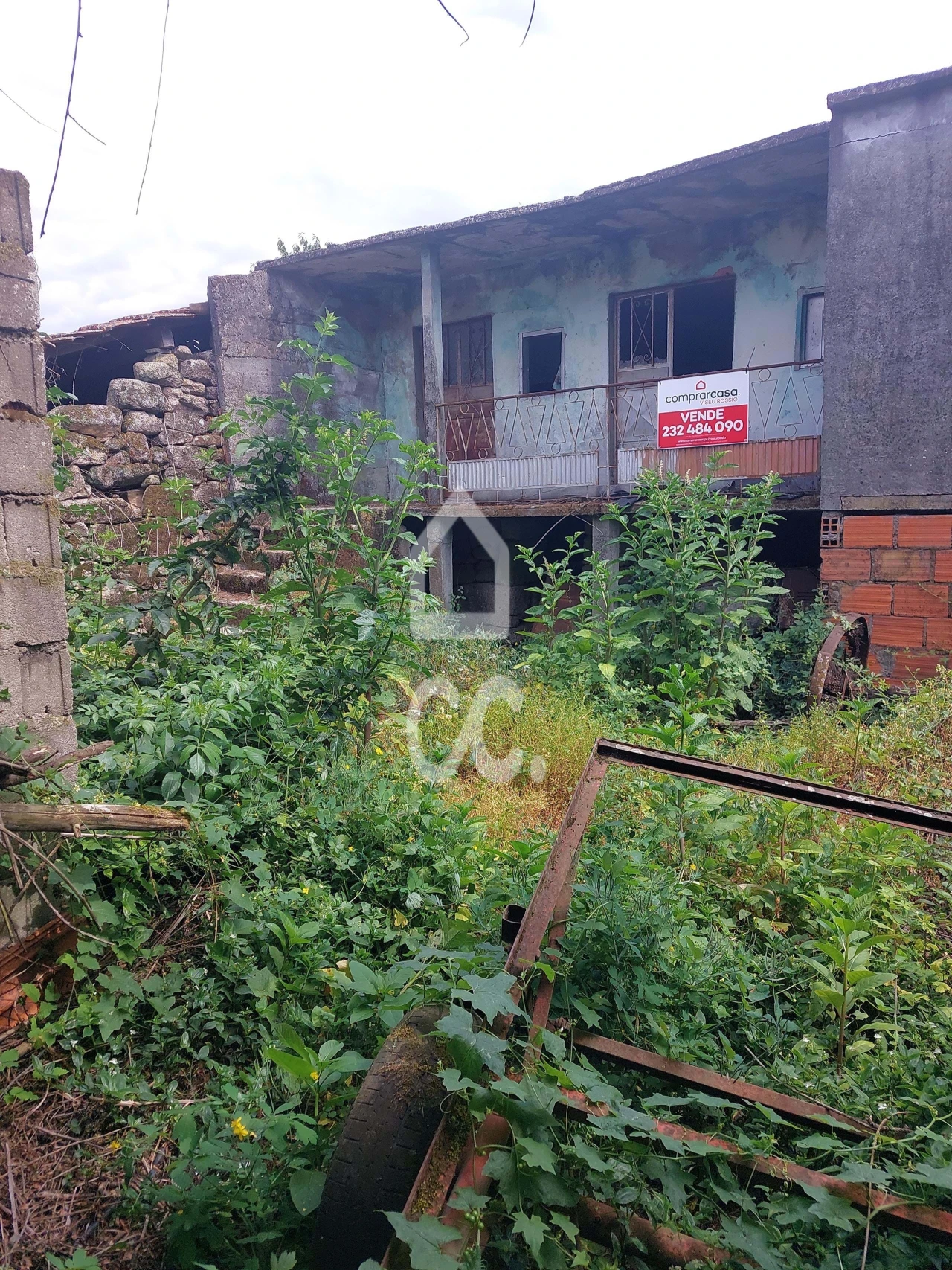 Terreno para Venda em Queirã Foto 1