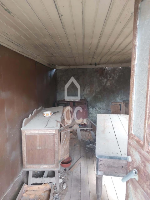Terreno para Venda em Queirã