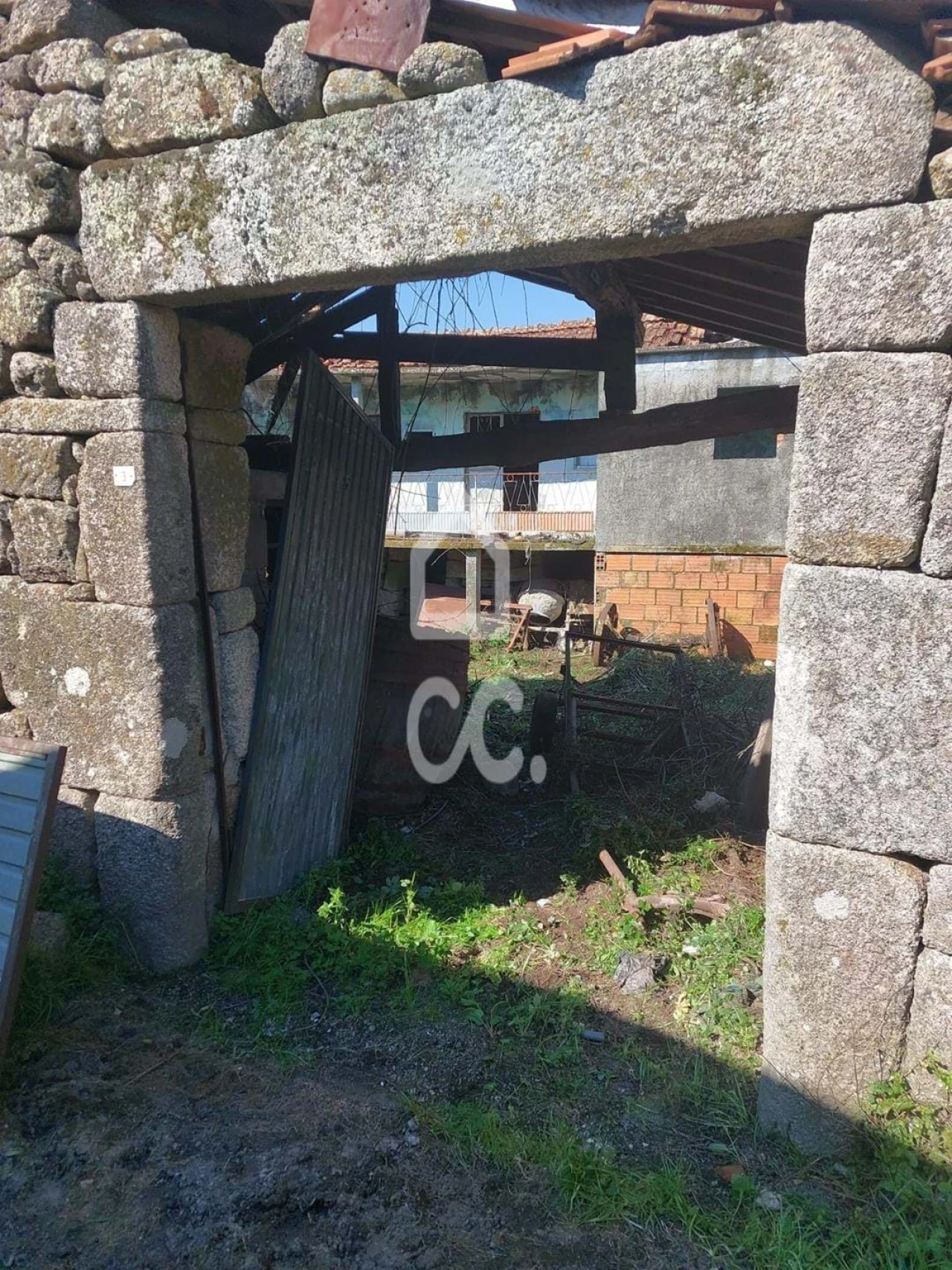 Terreno para Venda em Queirã Foto 5