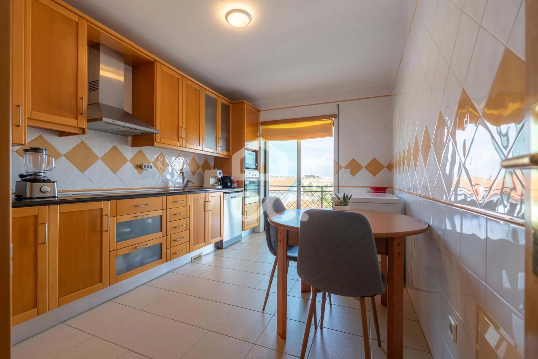 Apartamento T2 para Venda em Buarcos Foto 12
