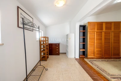 Moradia T3 para Arrendamento em Lagos (São Sebastião e Santa Maria)