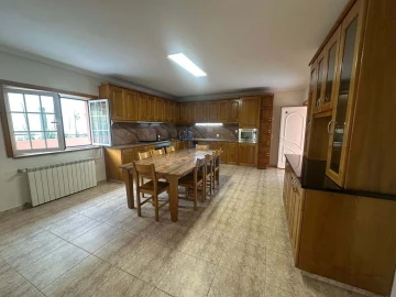 Moradia T3 para Venda em Canedo