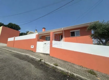 Moradia T3 para Venda em Canedo
