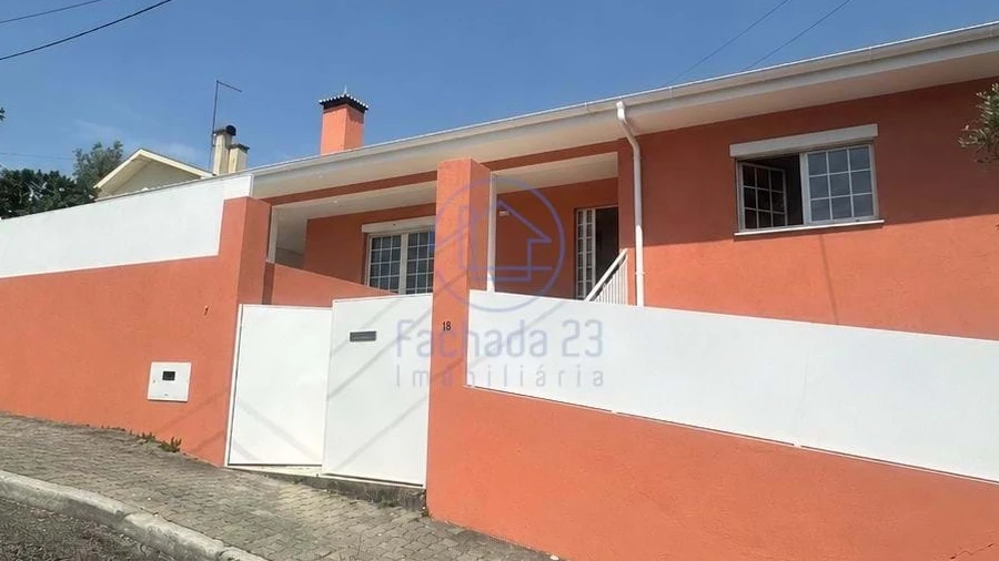 Moradia T3 para Venda em Canedo