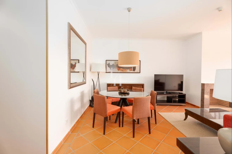 Apartamento T2 para Venda em Quarteira Foto 7
