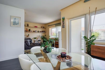 Moradia T2 para Venda em Carcavelos e Parede