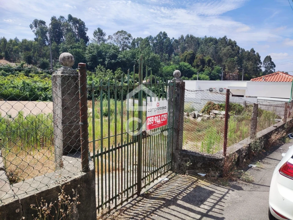 Terreno para Venda em Nespereira e Casais Foto 1