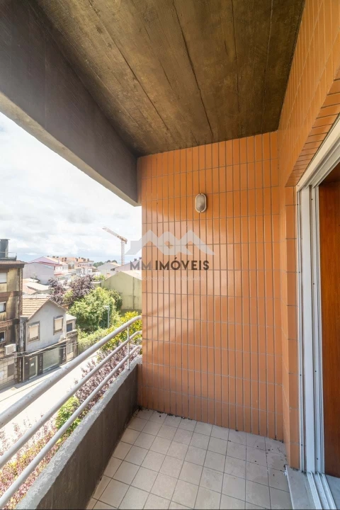 Apartamento T2 para Arrendamento em Rio Tinto