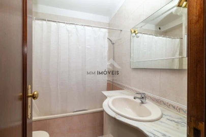 Apartamento T2 para Arrendamento em Rio Tinto