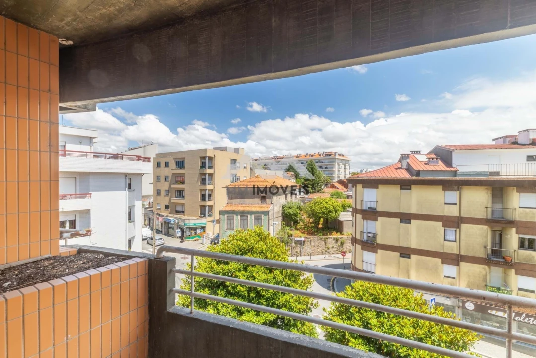Apartamento T2 para Arrendamento em Rio Tinto Foto 25