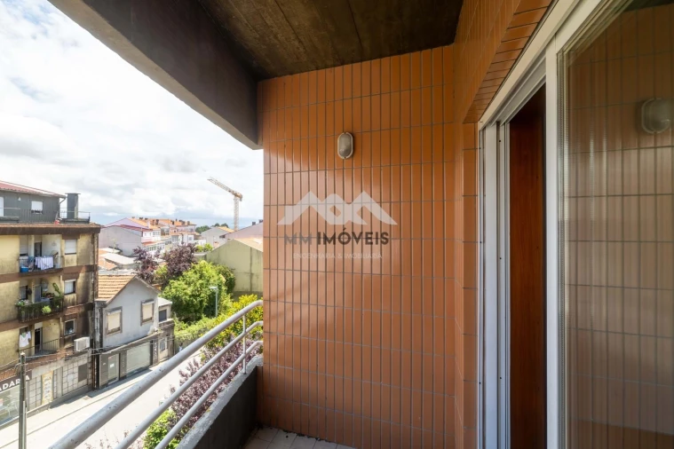 Apartamento T2 para Arrendamento em Rio Tinto Foto 29