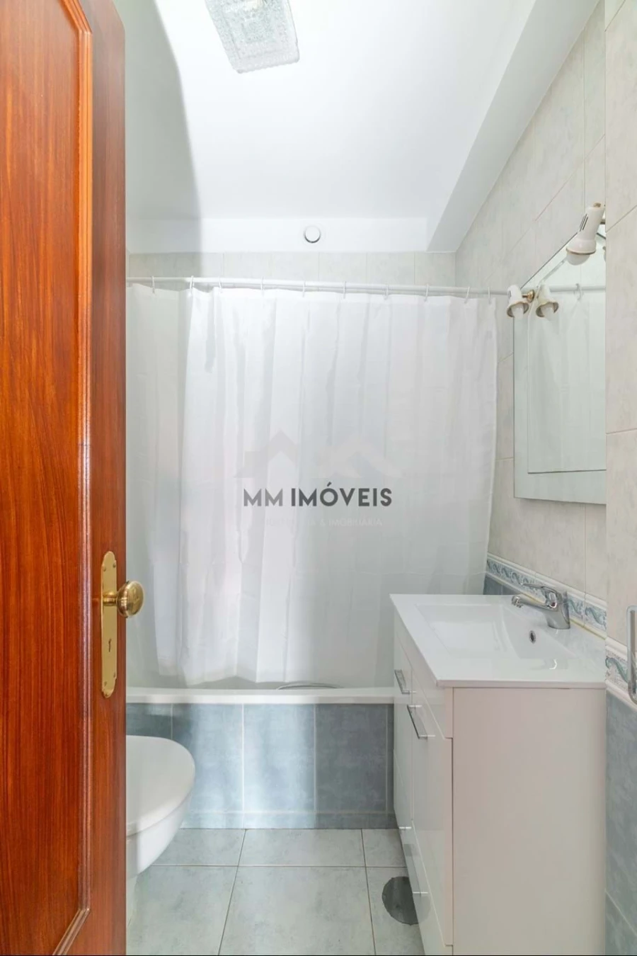 Apartamento T2 para Arrendamento em Rio Tinto Foto 17