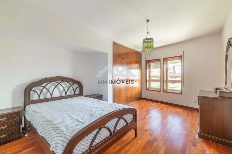 Apartamento T2 para Arrendamento em Rio Tinto Foto 14