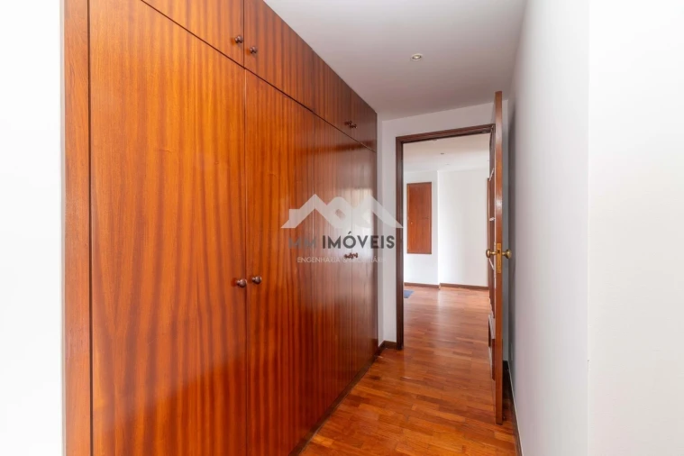 Apartamento T2 para Arrendamento em Rio Tinto Foto 21