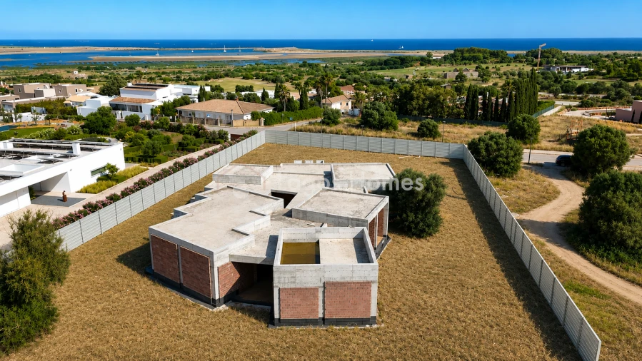 Moradia T6 para Venda em Odiaxere Foto 8