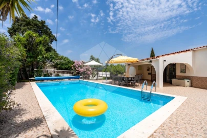 Moradia T4 para Venda em Silves