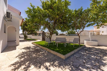 Moradia T7 para Venda em Albufeira e Olhos de Água