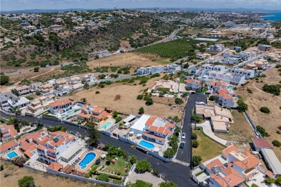 Moradia T7 para Venda em Albufeira e Olhos de Água