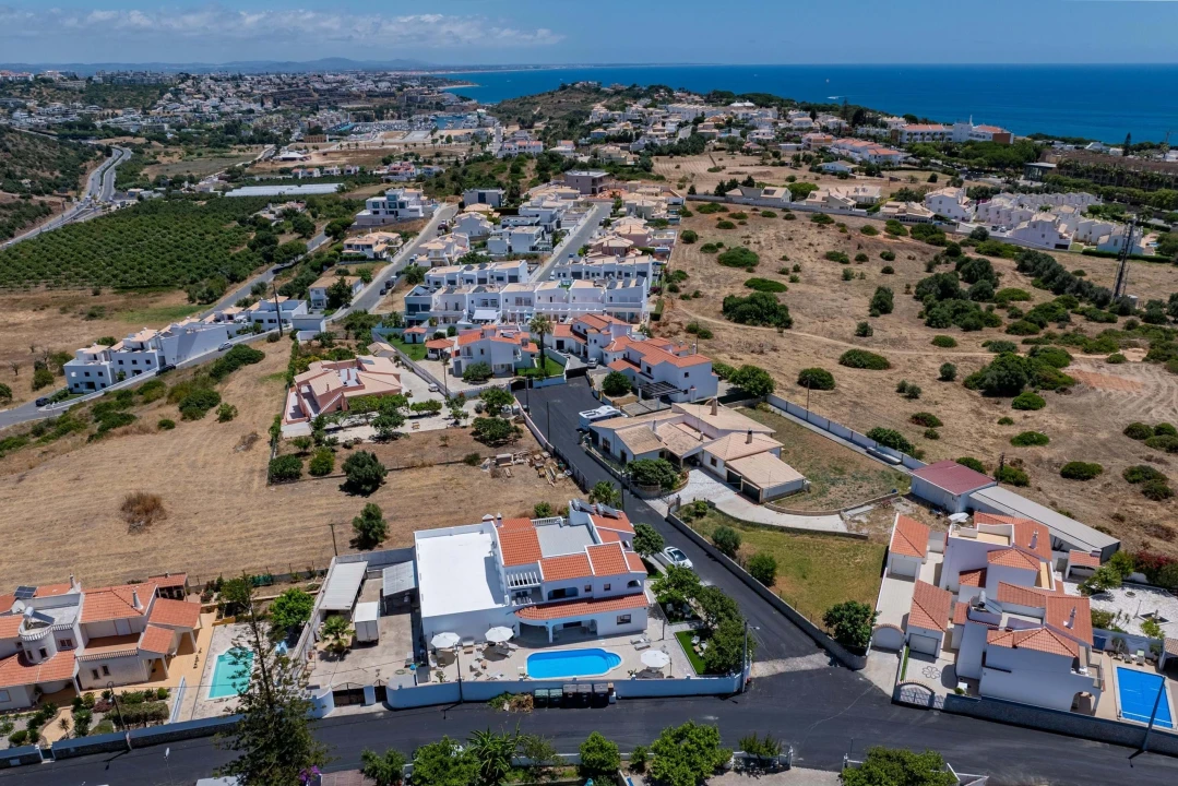 Moradia T7 para Venda em Albufeira e Olhos de Água Foto 83