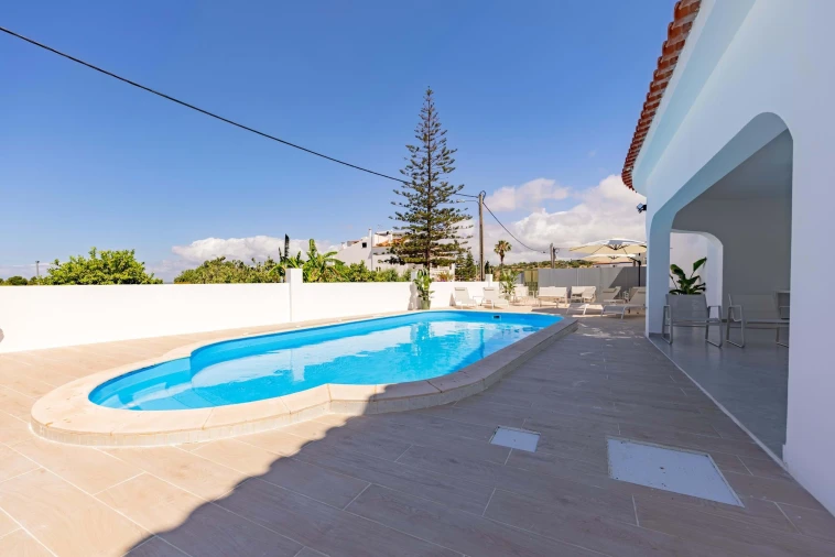 Moradia T7 para Venda em Albufeira e Olhos de Água Foto 4