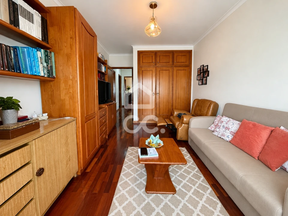 Apartamento T2 para Venda em Custoias Foto 17